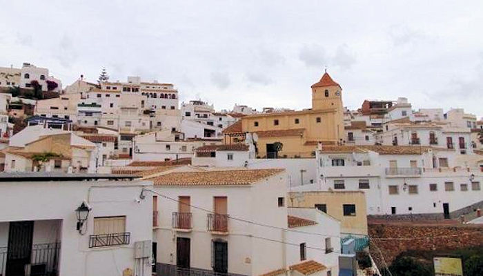 Descubre los encantos de Bédar